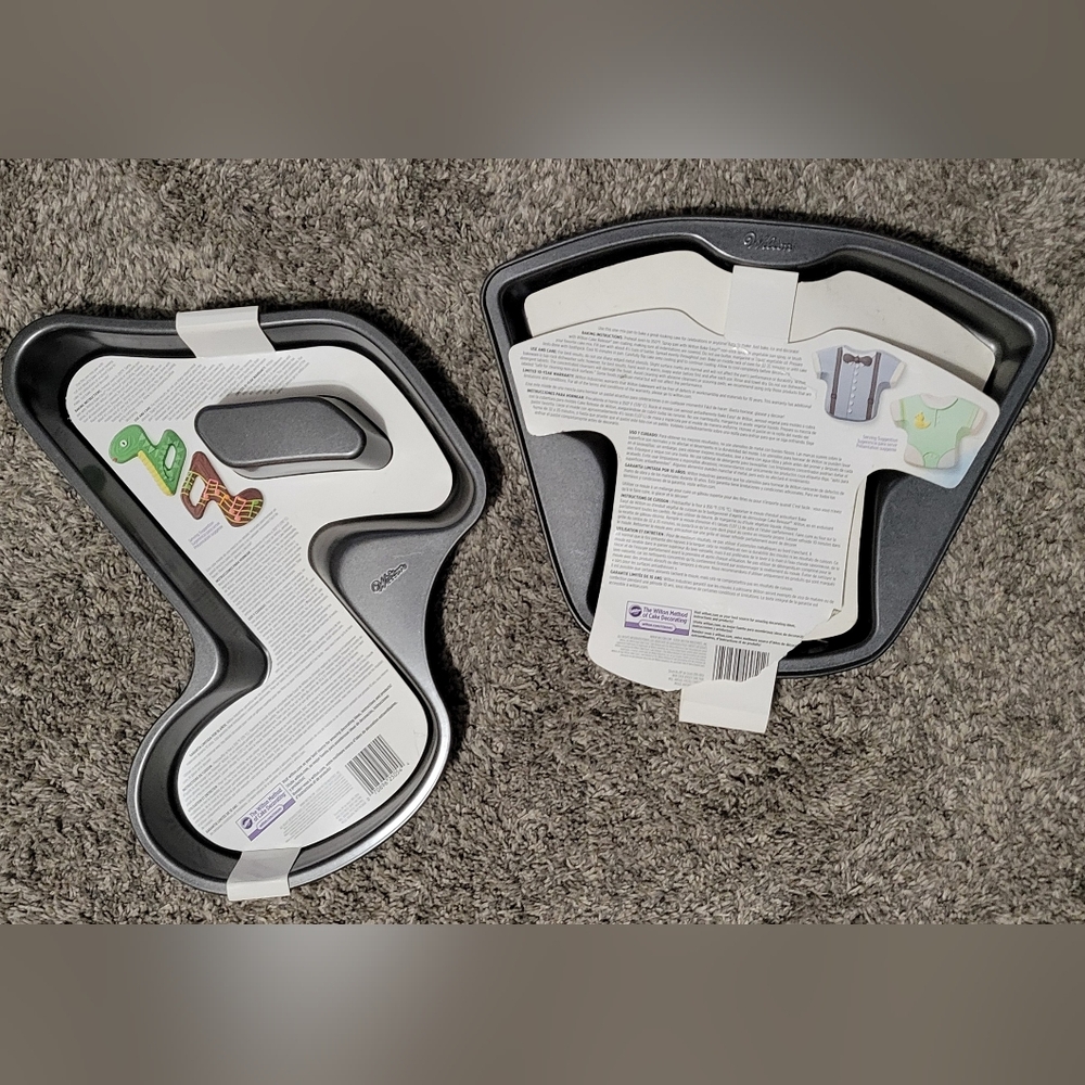 *2 FOR $30* New Wilton Cake Pans